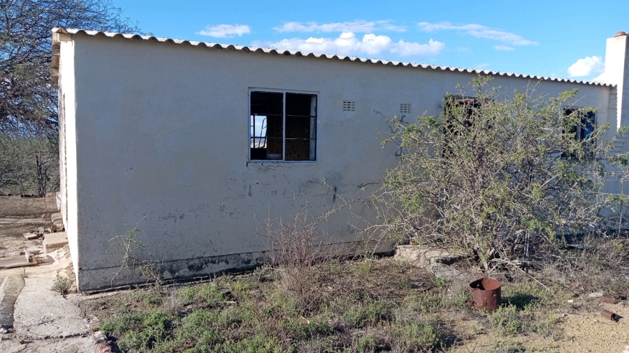 2 Bedroom Property for Sale in Aberdeen Eastern Cape